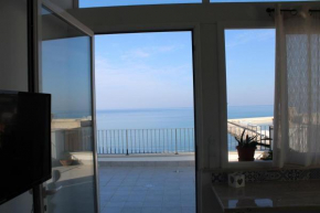 Mansarda Sole ed ombra terrazza vista mare